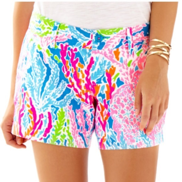 Lilly Pulitzer Lets Cha Cha Callahan Short - Picture 1 of 9